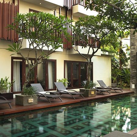 D'Primahotel Seminyak Экстерьер фото