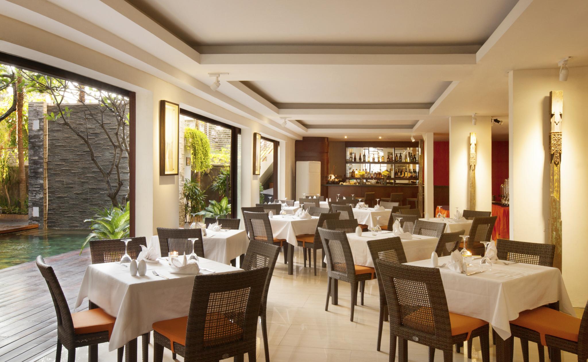 D'Primahotel Seminyak Экстерьер фото