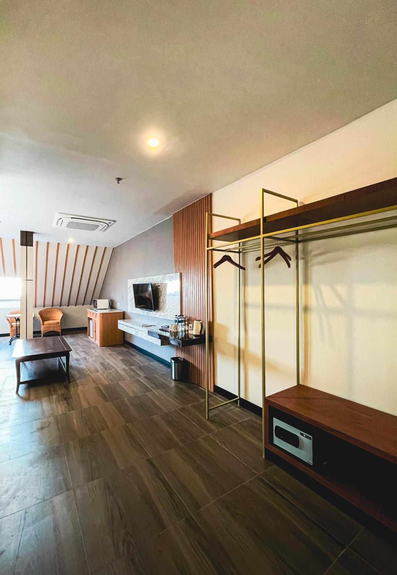 D'Primahotel Seminyak Экстерьер фото