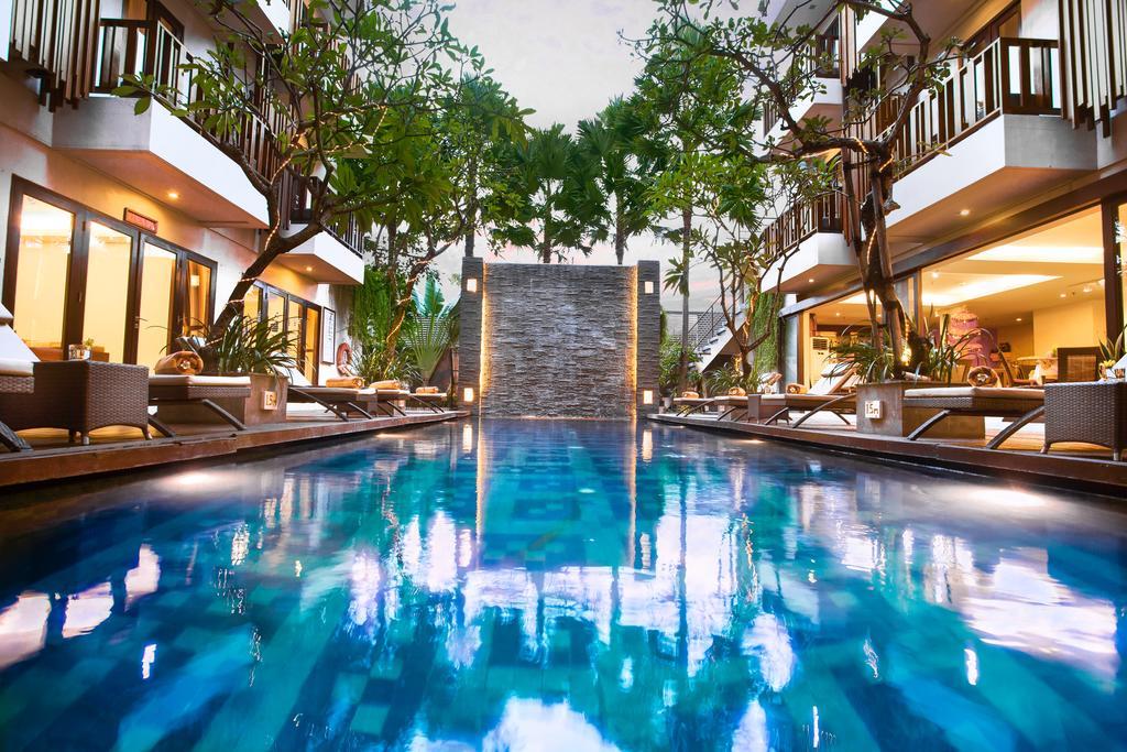 D'Primahotel Seminyak Экстерьер фото