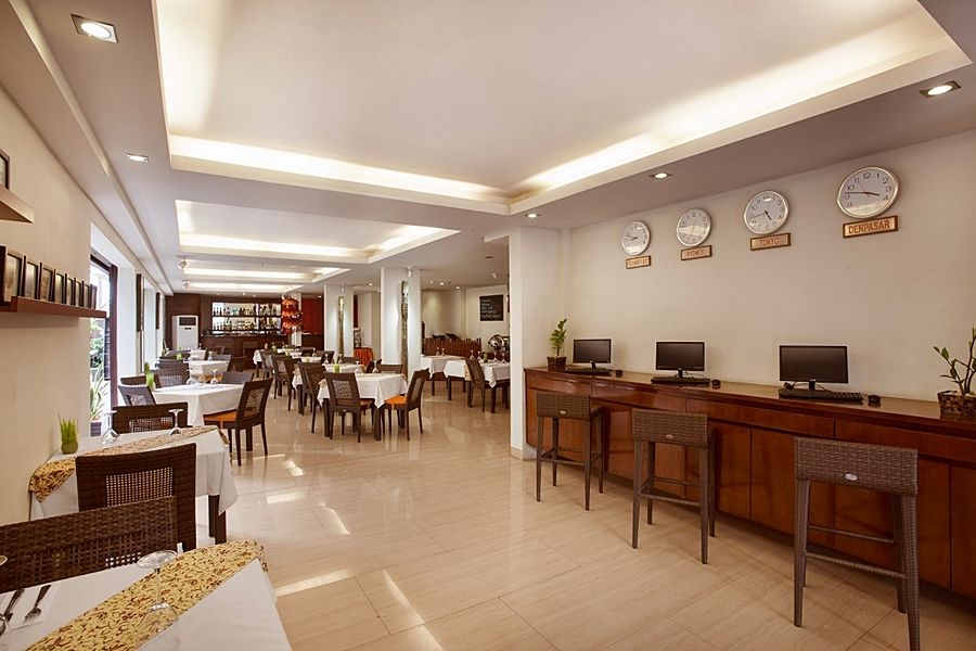 D'Primahotel Seminyak Экстерьер фото