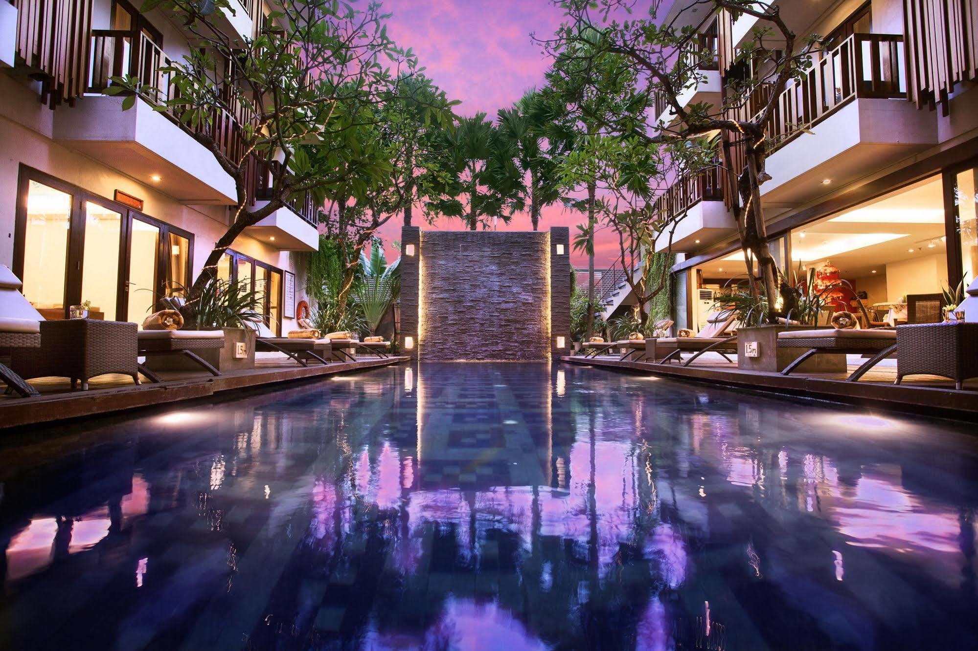 D'Primahotel Seminyak Экстерьер фото